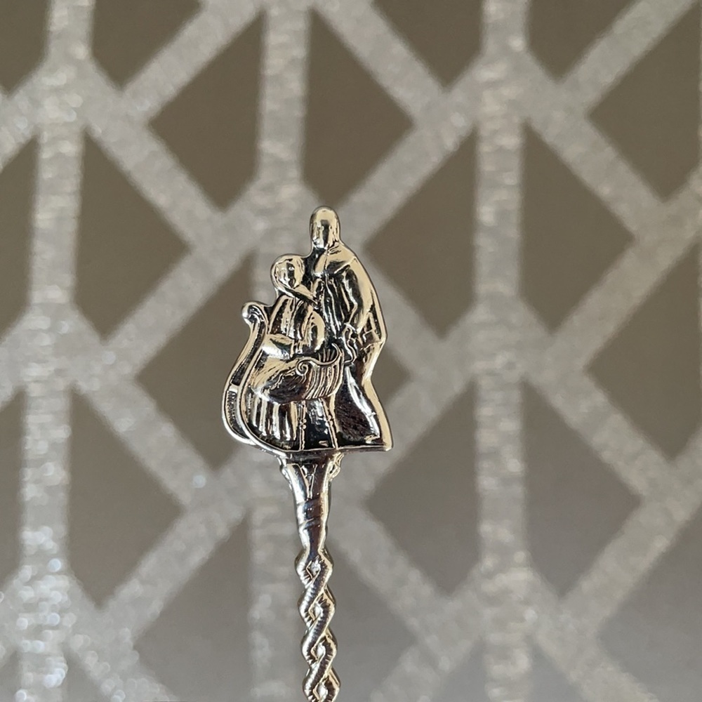 Spoon Sleigh and Riders Collectable - Picture 5 of 9